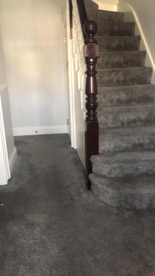 371 Guest House Ig1 4Uq אילפורד מראה חיצוני תמונה